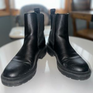 Rocket dog boots